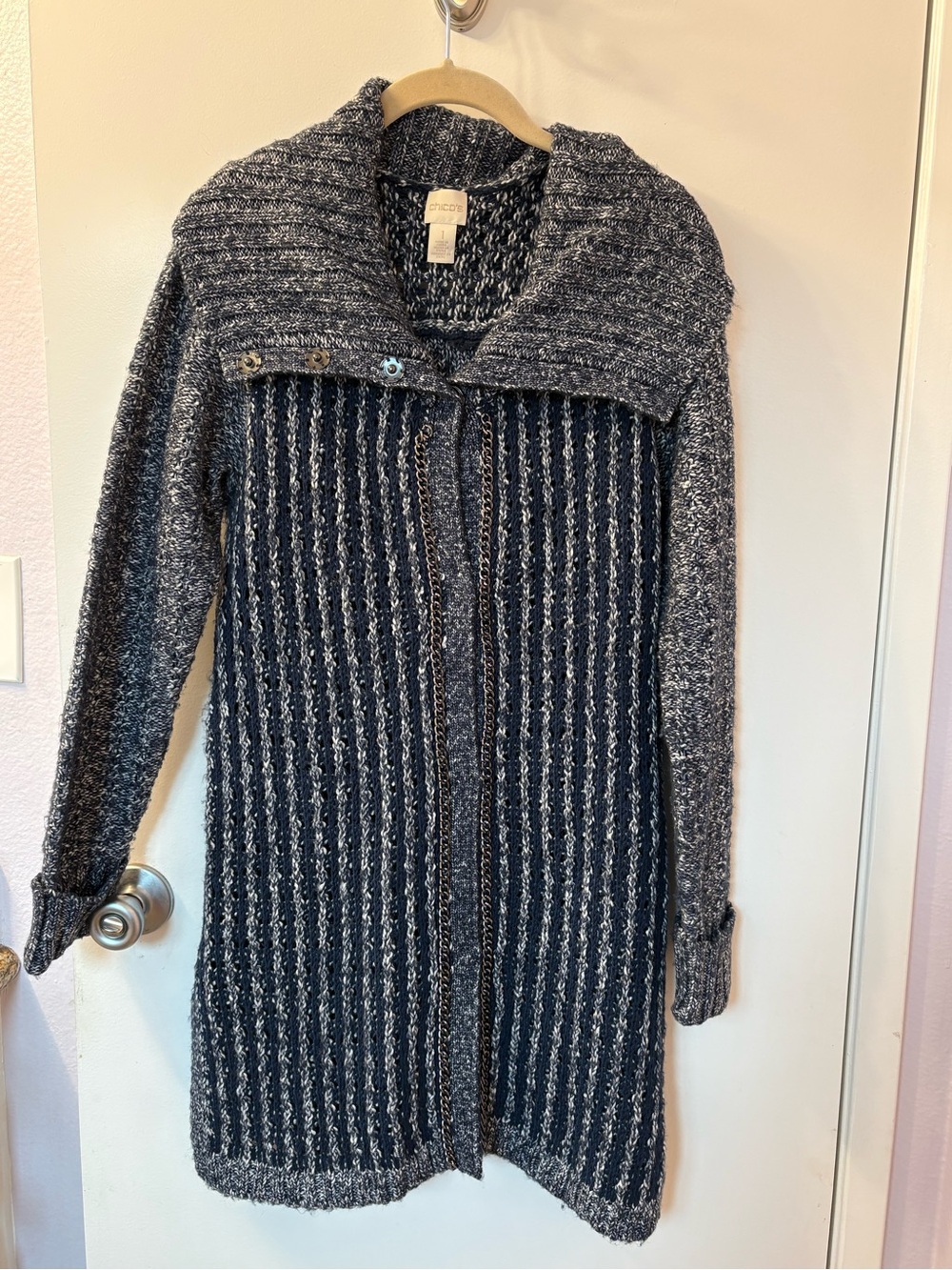 Chico's Textured Tina Cardigan Sweater Pattern Blue Chain Size 1 PTP 20-26/L 34